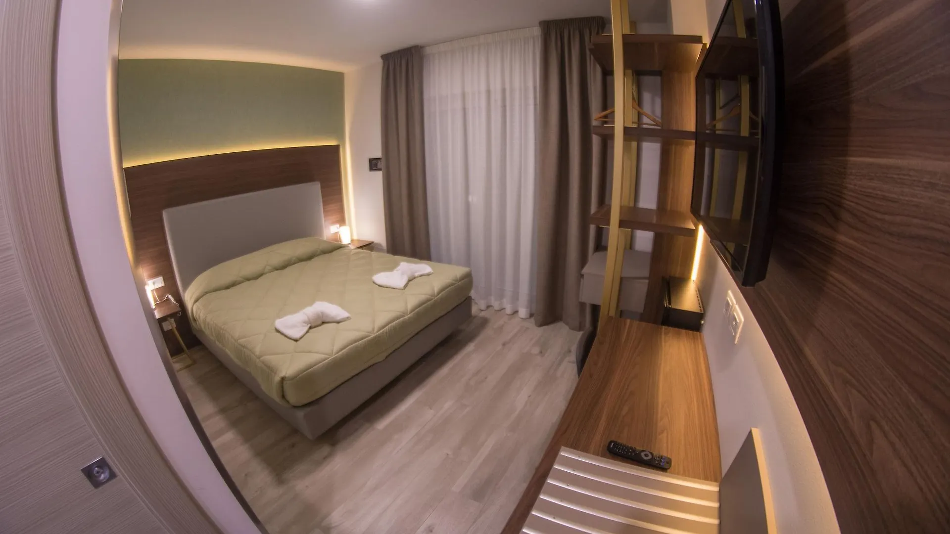 8Room Hotel Catania-Fontanarossai nemzetközi repülőtér